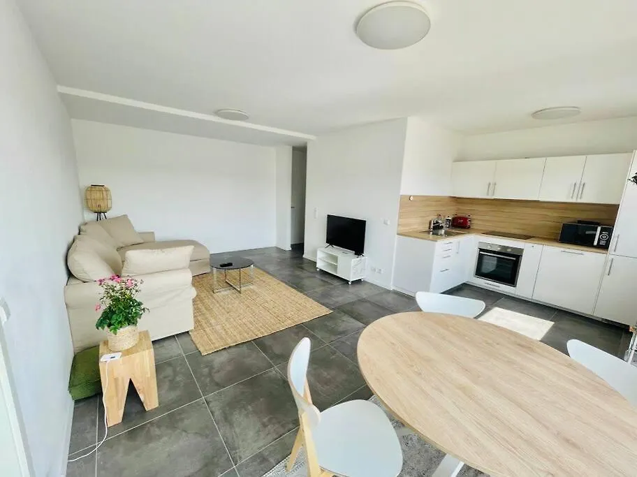 One Bedroom In Center With Terrace And Parking Lussemburgo